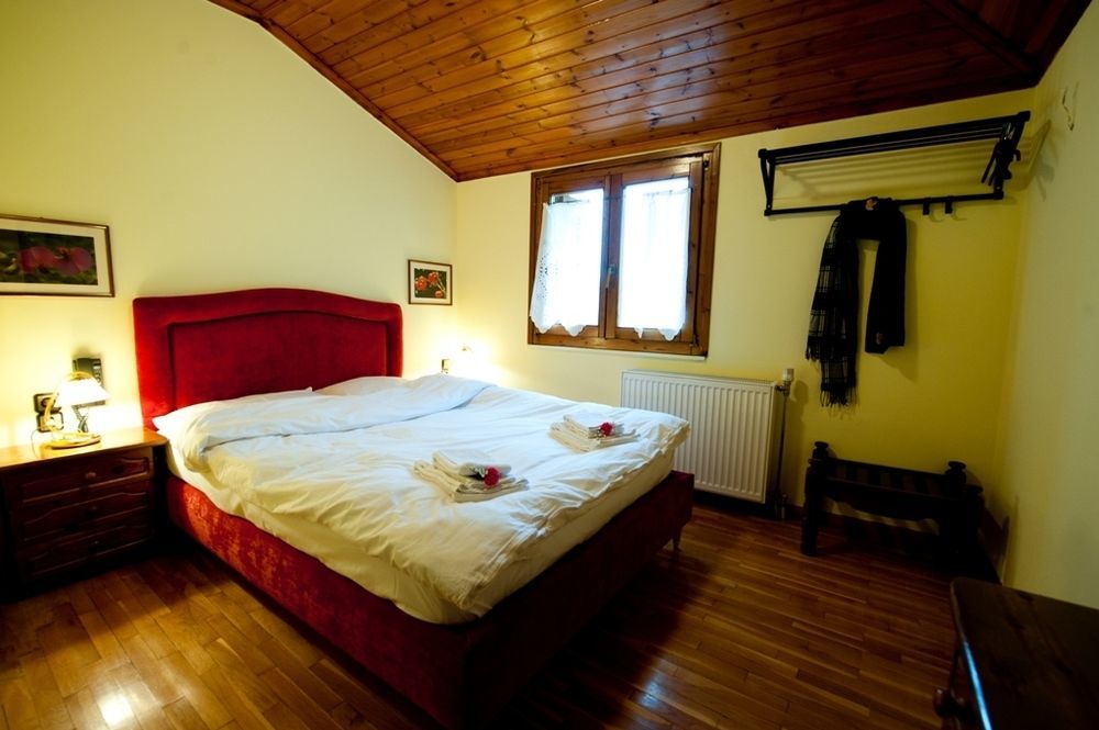 Hotel To Balkoni Tis Agorianis Eptálofos