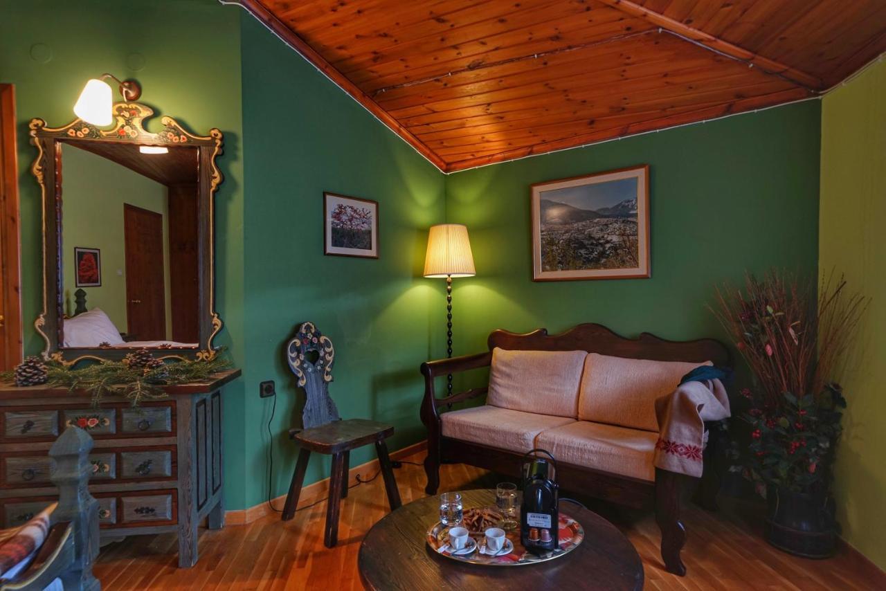 To Balkoni Tis Agorianis Hotel Eptálofos